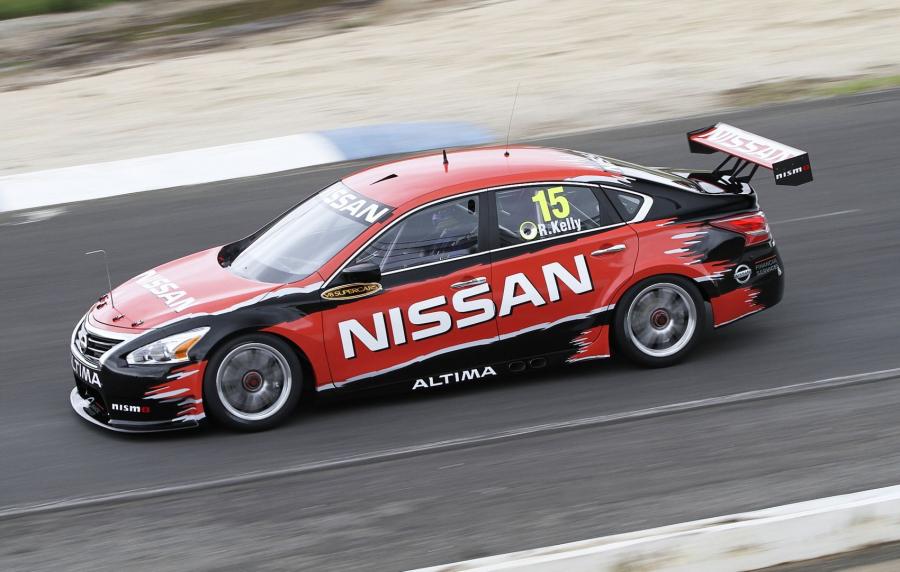  Nissan Altima V8 Supercar 2013 года  (фото 36 из 38)
